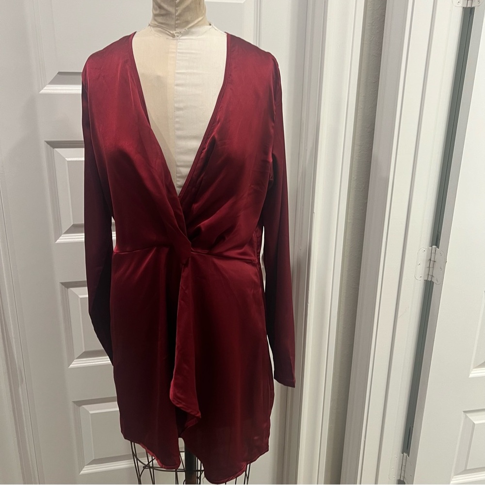 Long sleeve satin red mini dress